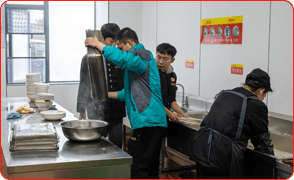 ��У�ڹ���ѧ